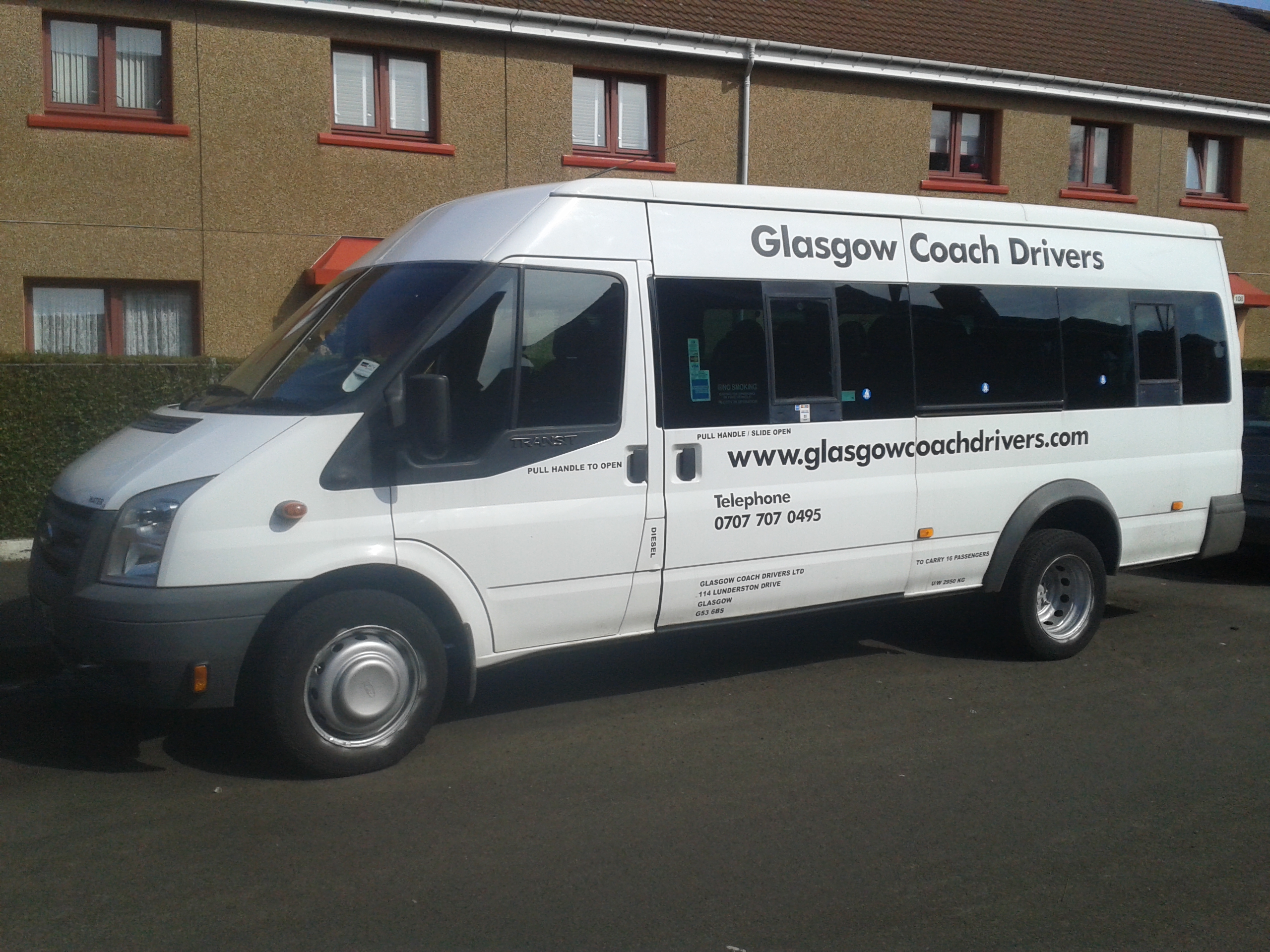 8 seater hire helensburgh